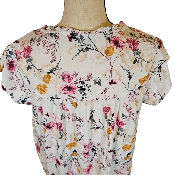 Buffalo David Bitton Floral Blouse, Capped Sleeves, Small - Picture 8 of 13